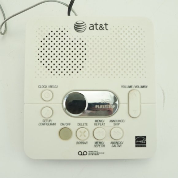 AT&T Digital Answering Machine System White Model No. 1740 - Picture 3 of 4